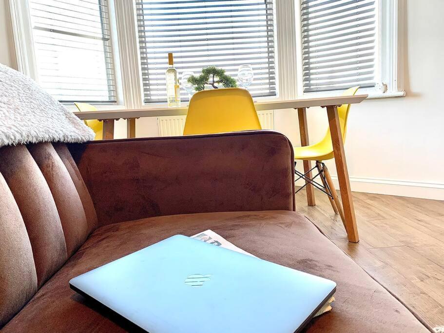 Beautiful Space Stylish And Modern! Perfect Location Blackpool Extérieur photo