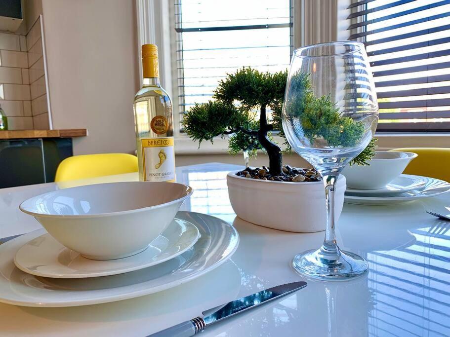 Beautiful Space Stylish And Modern! Perfect Location Blackpool Extérieur photo